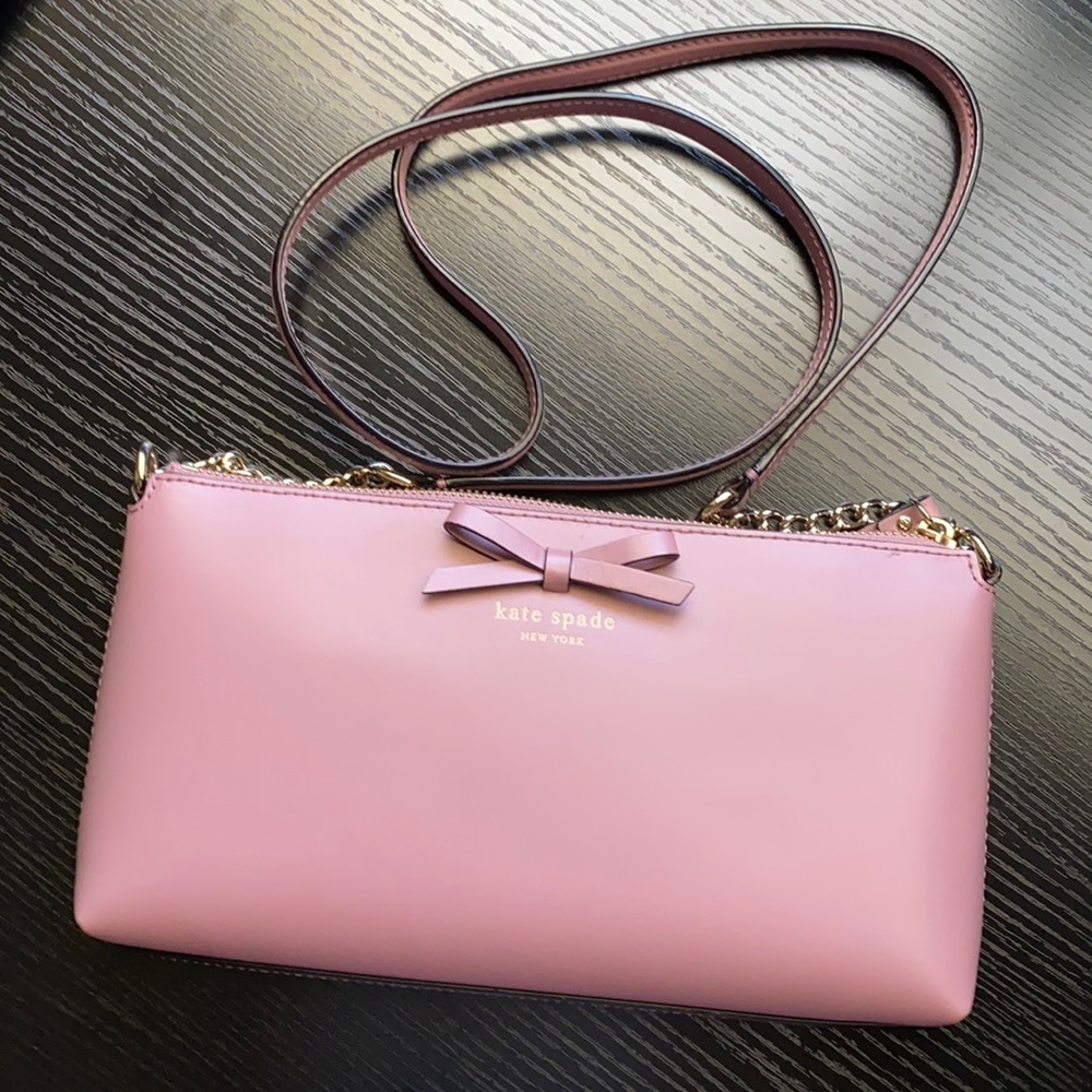 Kate Spade cross body sling bag in subtle pink!